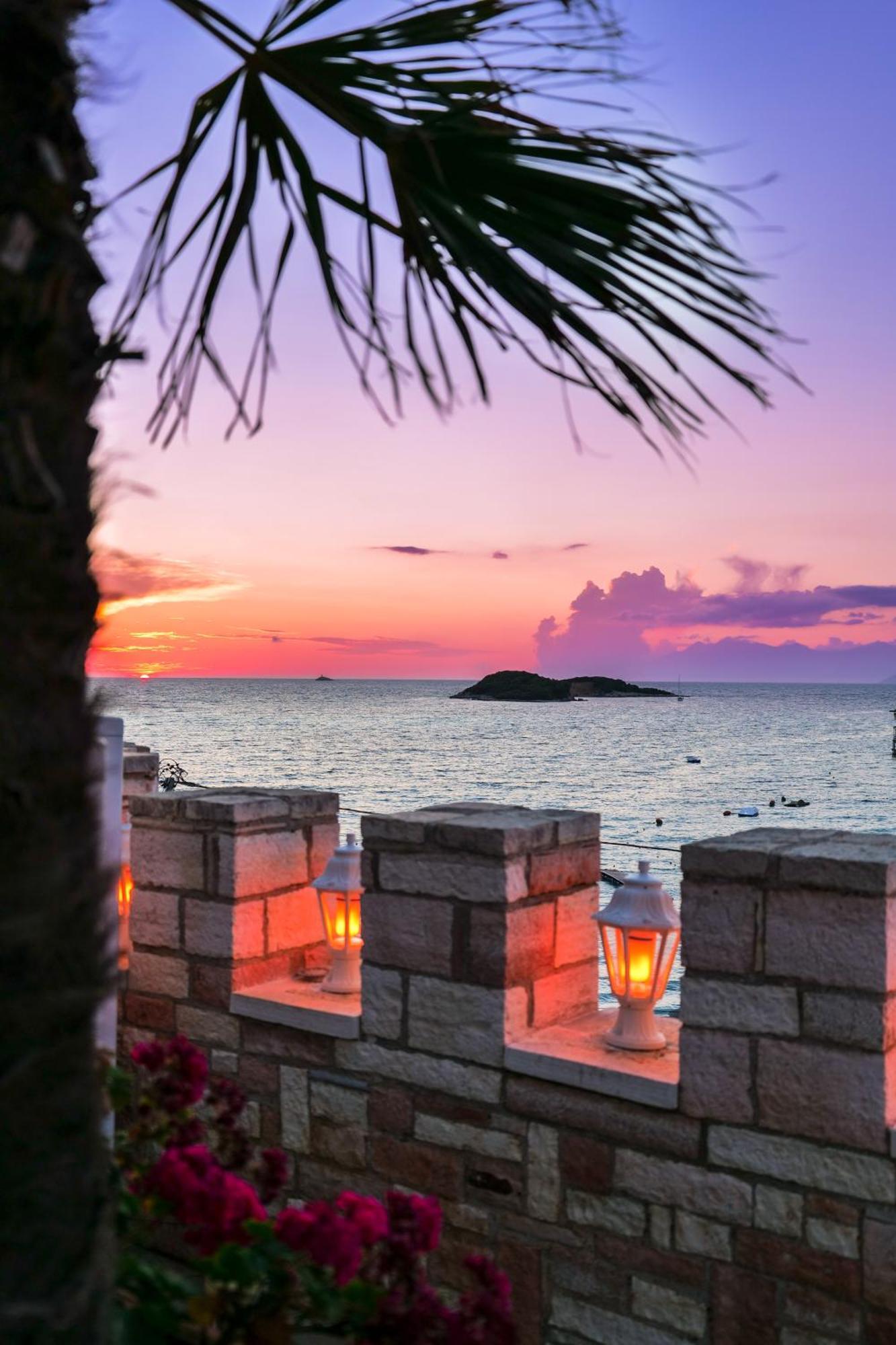 Hotel Castle Ksamil Exterior foto