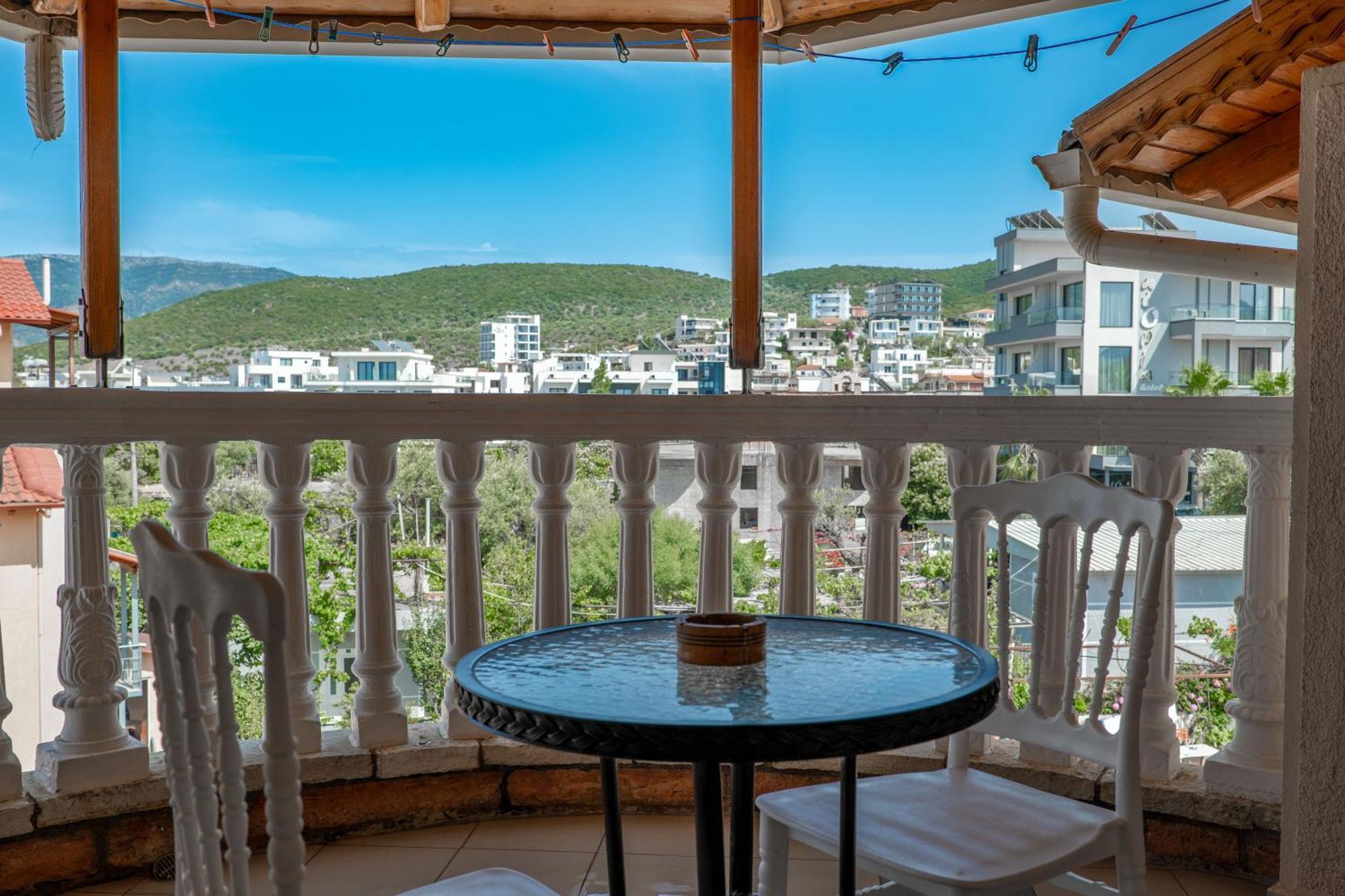 Hotel Castle Ksamil Exterior foto