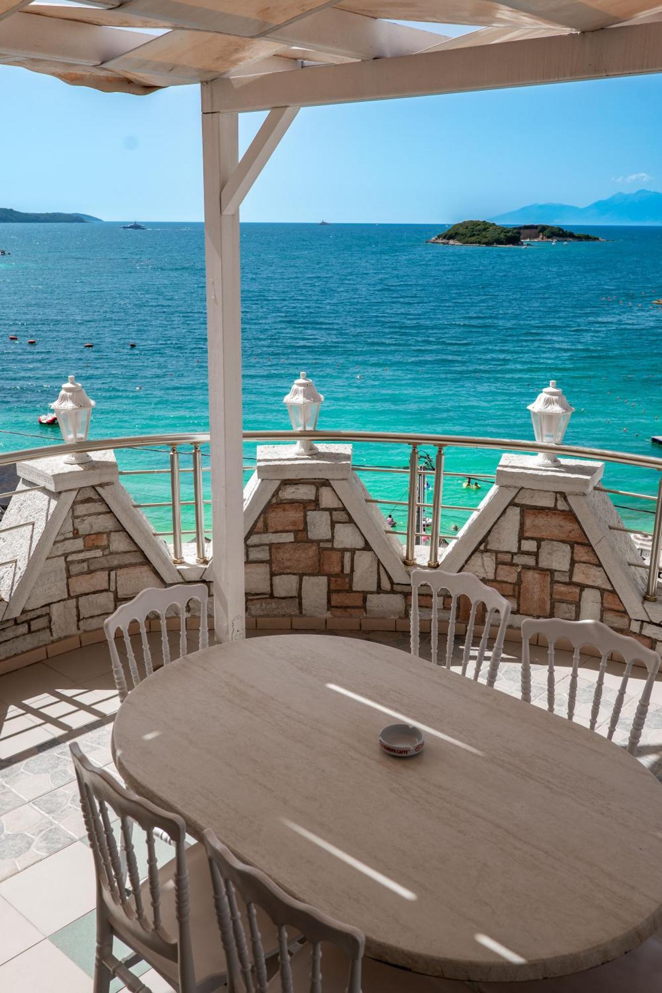 Hotel Castle Ksamil Exterior foto